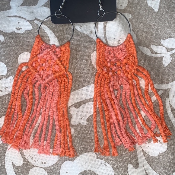 Paparazzi Macramé Rainbow Orange Earrings NEW WITH TAGS - Picture 6 of 7